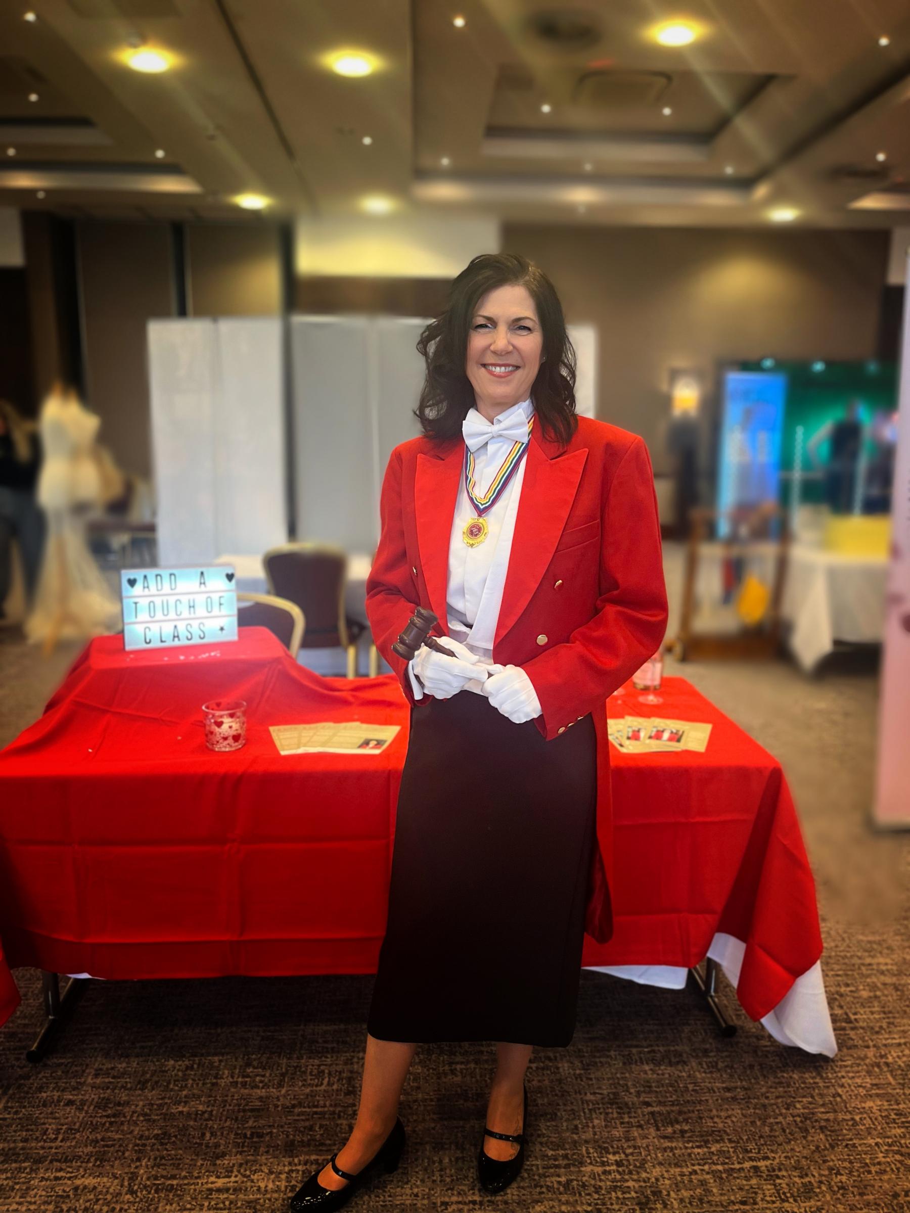 Jennie Lichfield Celebrant & Lady Toastmaster