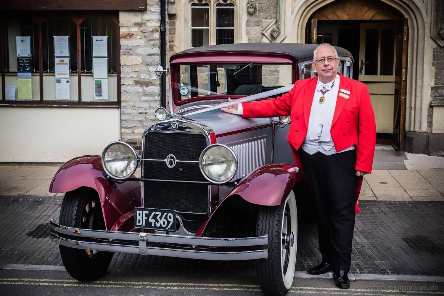 Toastmaster Gallery - The Executive Guild of Toastmasters & Town Criers -